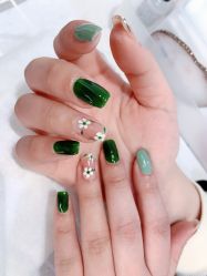 -UGIRL有个美甲
