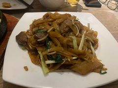 湿炒牛河-李记潮汕砂锅粥(营福路店)