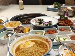 -韩香福烤肉庄园(荣成店)