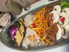 -老牌坊云南鱼豆花火锅(哈西万达店)