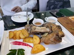 文火烤猪肘配烤马铃薯-EATALIA意塔利意式餐厅(鼓楼店)