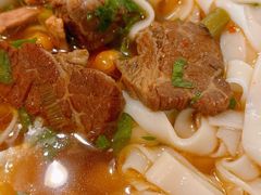 -呷佬·长沙手工米粉(金沙江路店)