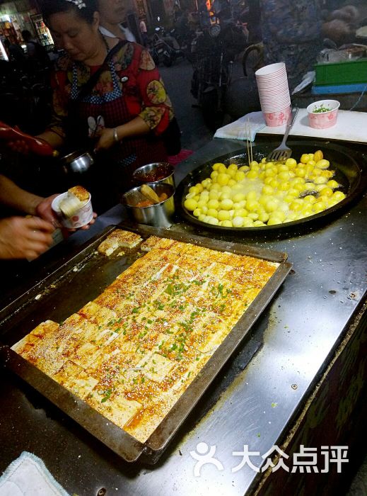 恩施農家炕土豆鐵板嫩豆腐圖片 - 第3張