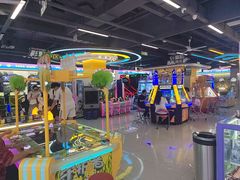 -爱玩嘉年华(龙湖曲江天街店)