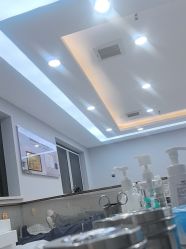 -悟空祛痘·诺奖技术专业店