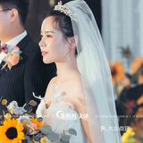 在策划出美好婚礼的同时也会为新人提供完备的物料清单