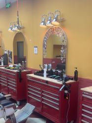 -Devilhands Barbershop男士理容店