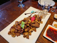 黄菇炒肉-沙力海西北特色美食烤肉店(北门坡店)