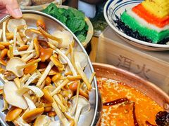 -洱火云南酸菜牛肉火锅(石景山当代商城店)