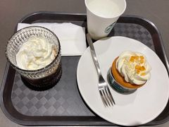 -星巴克臻选(嘉兴海宁银泰城店)