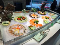 -亚洲国际大酒店·云顶阁旋转自助餐厅