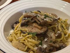 -羽深肉铺 Steak & Wine