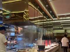 -大中华希尔顿酒店-念自助餐·嗨啤·小龙虾