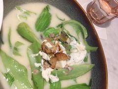 -港丽餐厅(高德置地店)