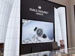 -亨吉利世界名表中心(砂之船奥莱店)