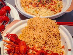 -龙巢盱眙龙虾·牛蛙·烧烤宵夜(八卦岭店)