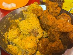 -BHC炸鸡(明洞总店)