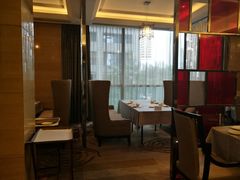 -紫东阁酒楼·中餐厅(东方广场假日酒店)