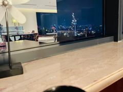 -上海龙之梦万丽酒店