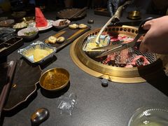 -铭牛烧肉·和牛海鲜自助(高新月牙湖店)