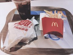 -麦当劳(卫星广场店)