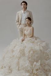 -挪娅婚纱摄影皇家会所