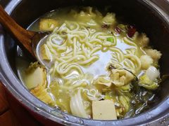 -周鱼小馆石锅酸菜鱼(活力汇店)