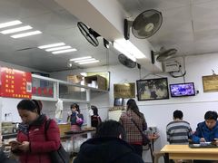 大堂-没牙伯花生汤店(老药洲店)