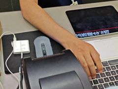 -百邦苹果官方授权维修(金鹰国际购物中心店)