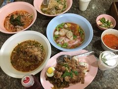 -马里奥明星猪脚饭