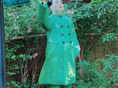 -莓园冰淇淋店
