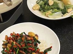 -鱼鲜饭香·招牌汽锅剁椒鱼头王