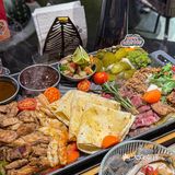 温暖烤肉拼 盘来一份