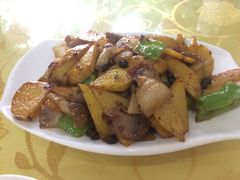 土豆回锅肉-东北特色水饺(郭家桥店)