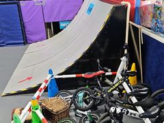 -八爪矩阵极限运动馆·儿童平衡车·感统训练(南海子公园校区)