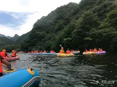 -秦岭峡谷漂流景区