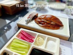 酥不腻烤鸭-小大董·烤鸭(观景餐厅·南京西路店)
