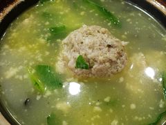 蟹粉狮子头-溱湖八鲜菜馆