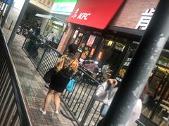 -全家便利店(长江南路站店)