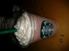 草莓豆奶-星巴克臻选(广州沙面店)