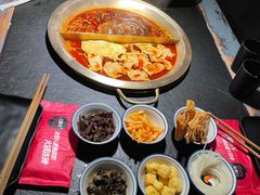 -九鼎轩脆毛肚火锅(南京东路店)
