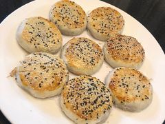 蟹黄萝卜丝酥饼-尚香汤包文博馆(合兴路店)