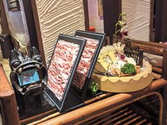 -老牌坊云南鱼豆花火锅(爱建店)