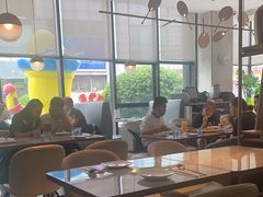 大堂-必胜客(武汉欢乐谷店)