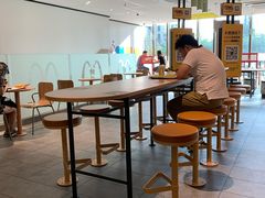 用餐区-麦当劳(普陀香溢花城店)