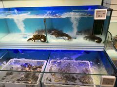 -中百仓储超市有限公司(越秀星汇维港店)