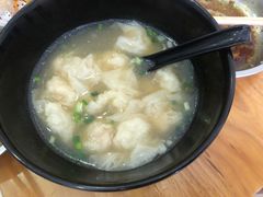 虾胶墨鱼胶土猪肉三拼云吞(小)-放鸡岛之美食
