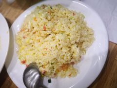 -扒虾小妹儿麻辣海鲜(宏图街店)