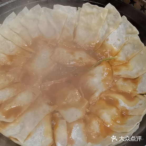 大灶台柴火地锅鸡