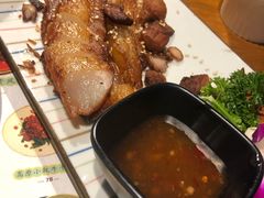 纳西烤山猪-觅山云南菜(泊富ICITY店)